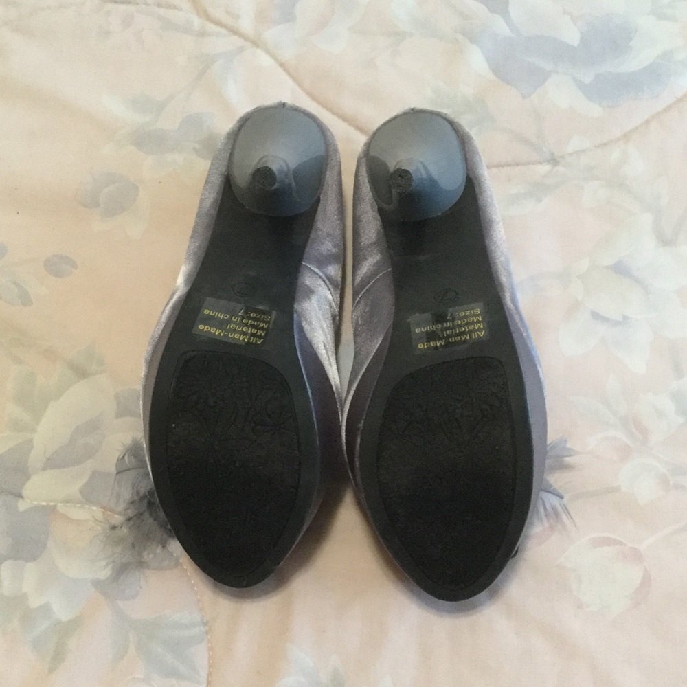 Lady Luxe Satin Gray Platform Heels - Picture 4 of 8